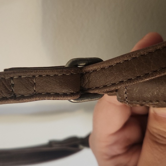 Day & Mood Greta Woven Genuine Leather Shoulder Purse Convertible Backpack Bag - Picture 12 of 15